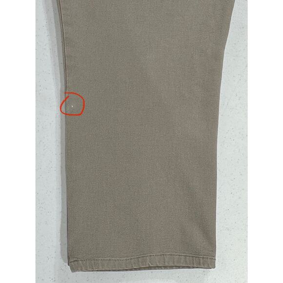 Chicos So Slimming Capri Pants Size 2.5 (34x20.5) Taupe Greige Mid Rise Stretchy - Picture 9 of 9